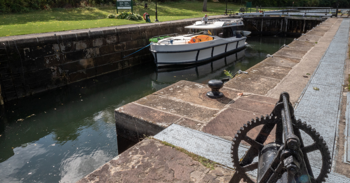 boat in the locks of the rideau canal