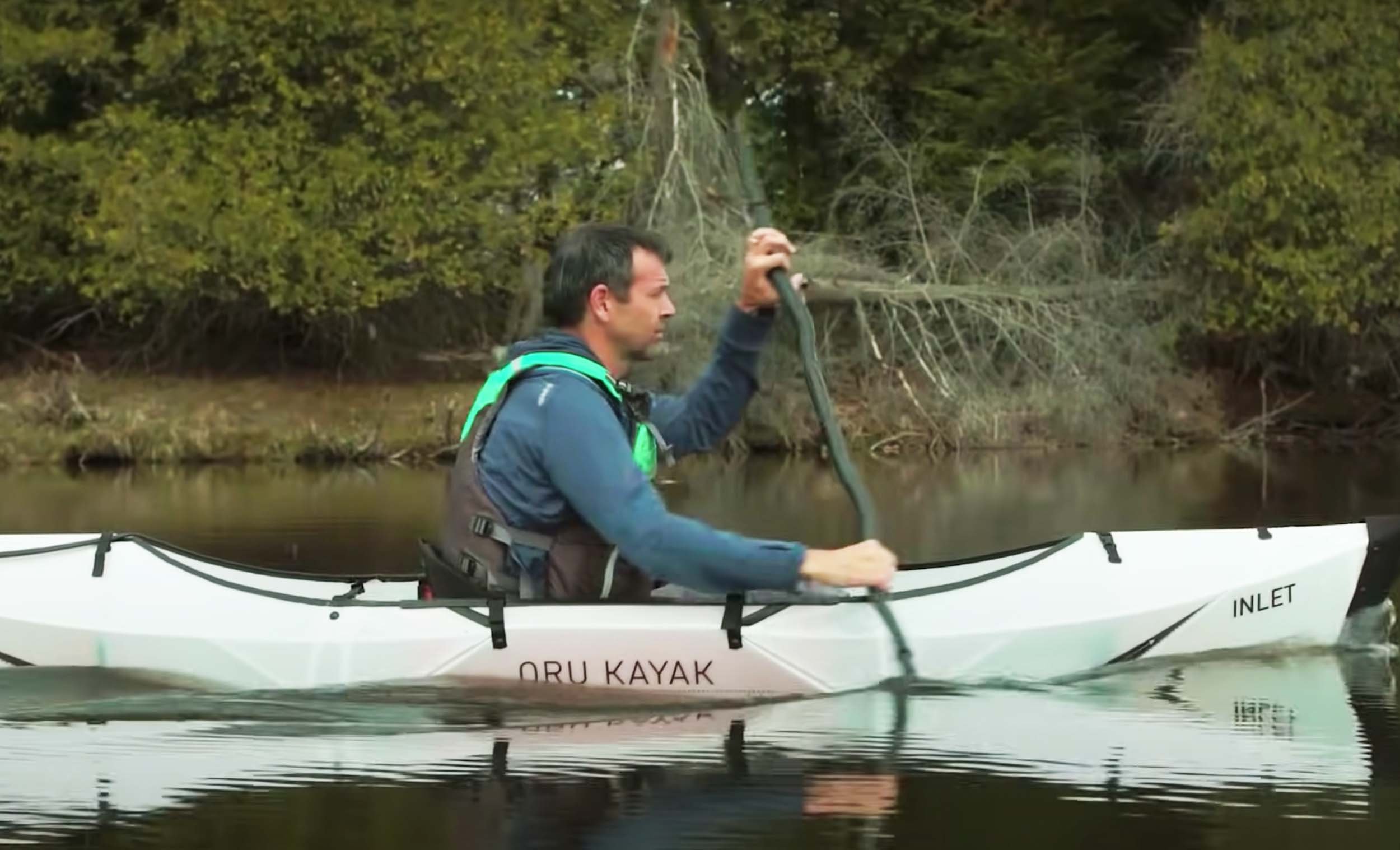 ken whiting using the oru kayak inlet portable kayak best in glass kayaks and paddle boards 2021 paddletv kayaking and paddling