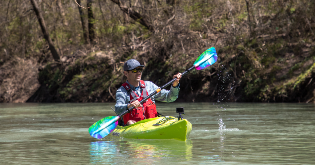 Paddle Board vs Kayak: Reasons SUP Is Better Than Kayaking