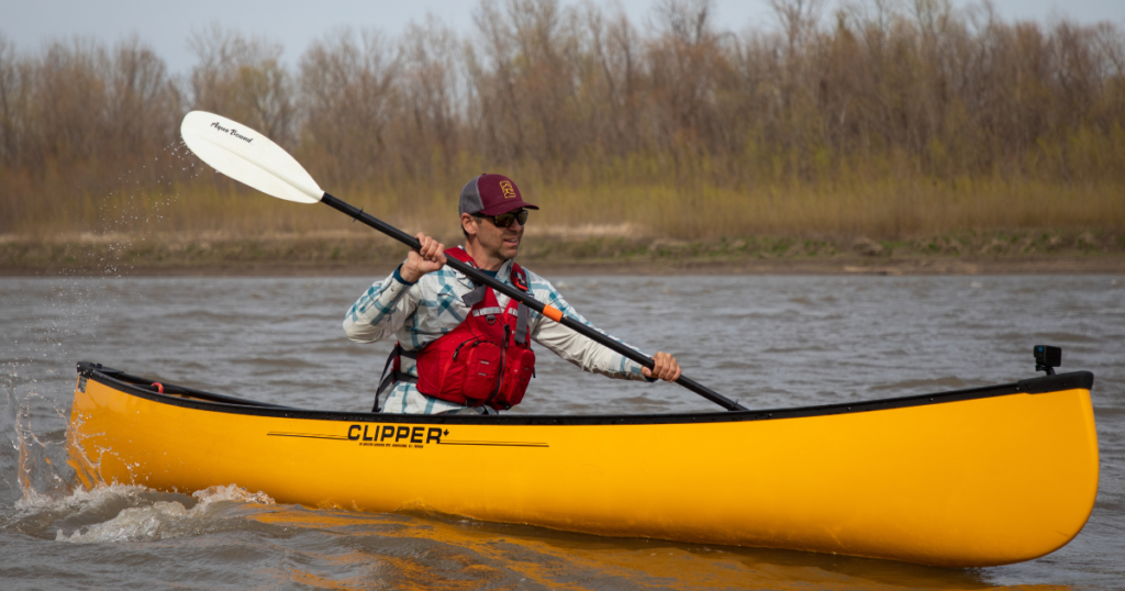 Paddle Board vs. Kayak: Which should you buy?