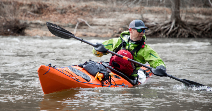 how to avoid flipping your kayak featured image ken whiting paddletv