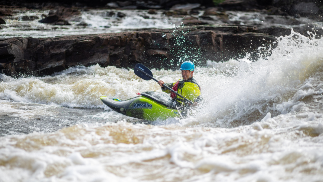 NRS Axiom Dry Suit Review How do I choose a dry suit? In4adventure