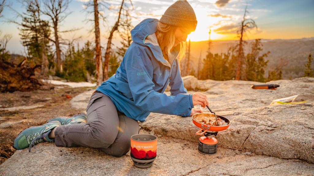 Jetboil Minimo and skillet help make better backcountry meals.