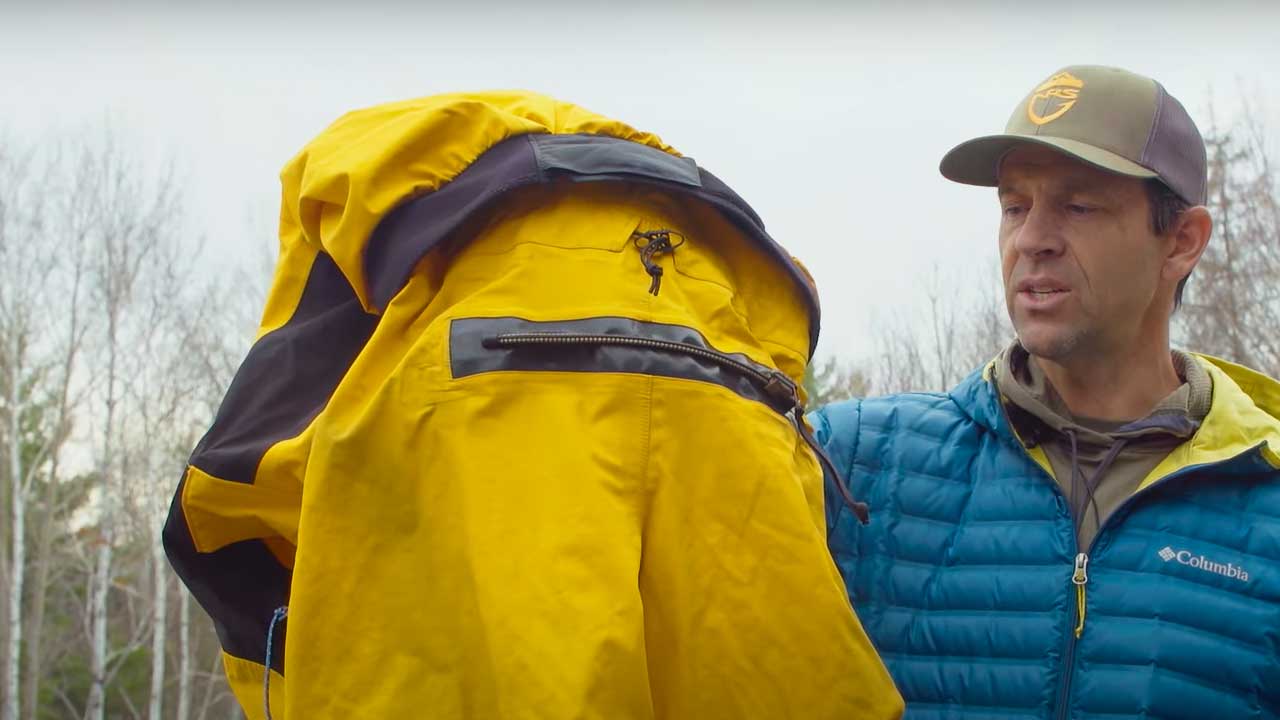 Wetsuit vs Drysuit What's the difference between wetsuit and drysuit