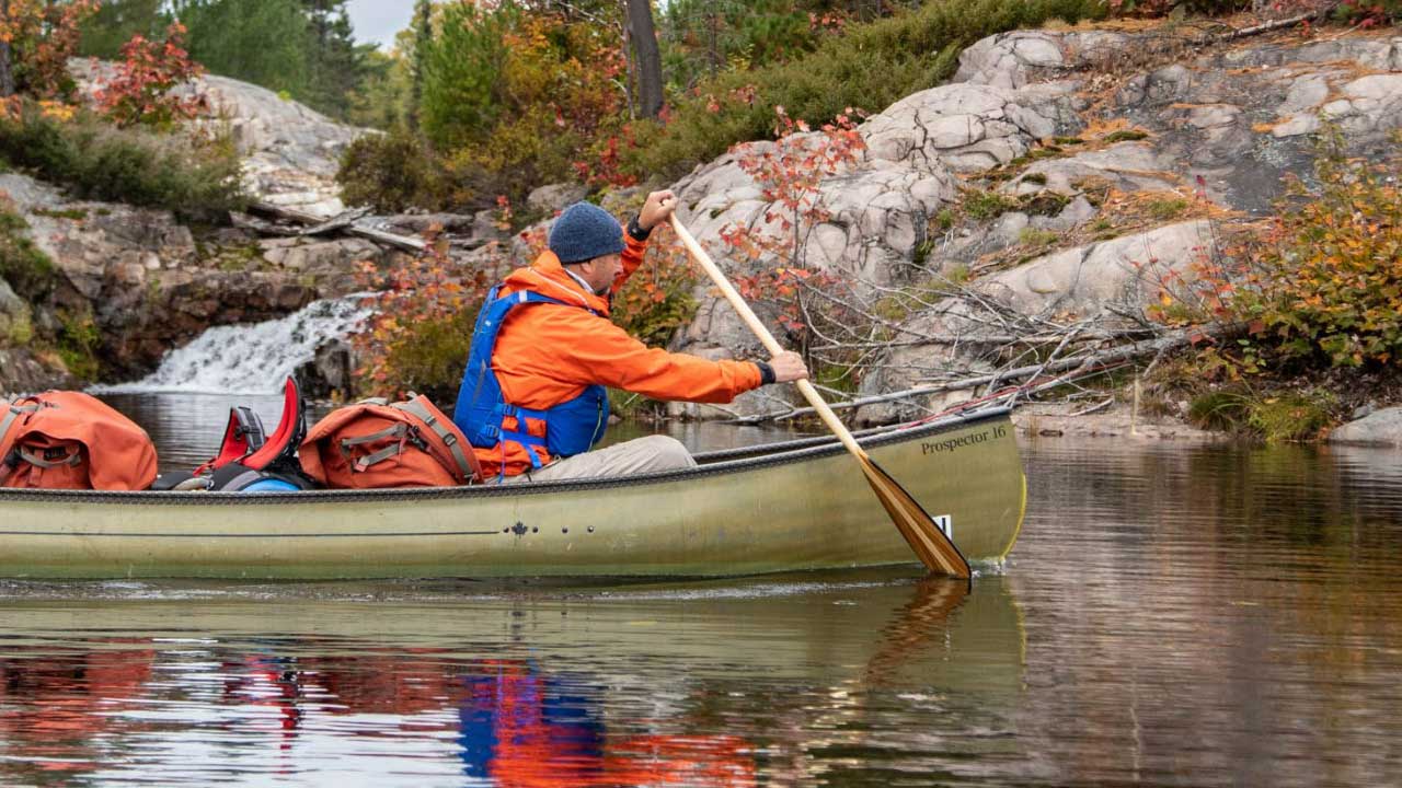 Canoe Paddle Bent Shaft Canoe Paddle vs Straight Shaft In4adventure