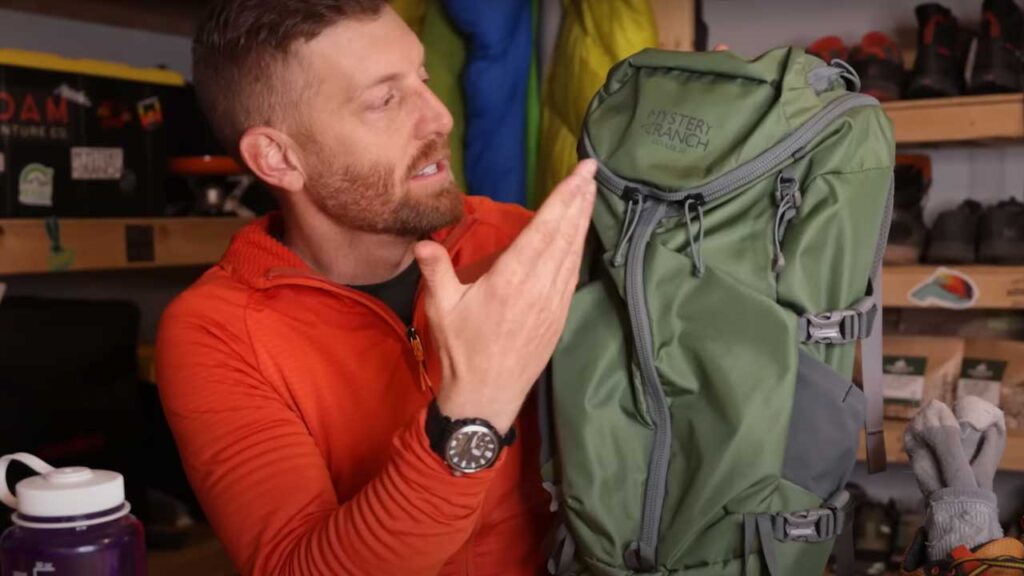 The Mystery Ranch Coulee 20 is a day hiking essential pack!