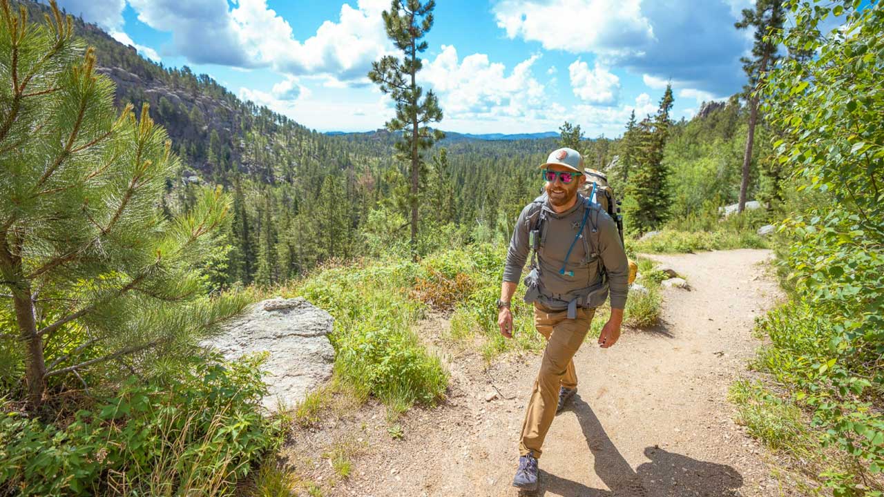 Hiking Clothes: What to Wear Hiking - In4adventure