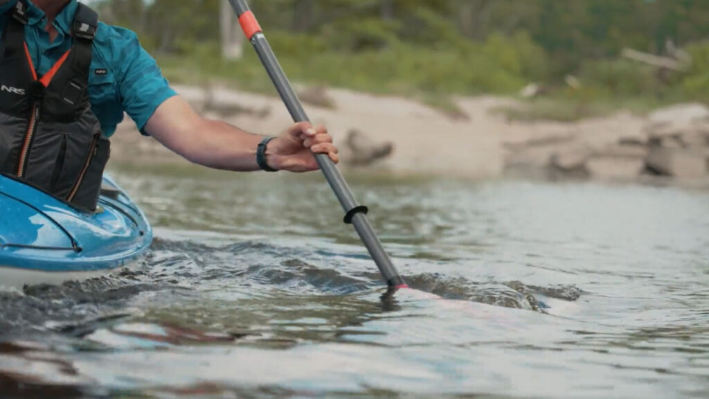 The blade is in constant motion back and forth pulling your kayak in its direction.