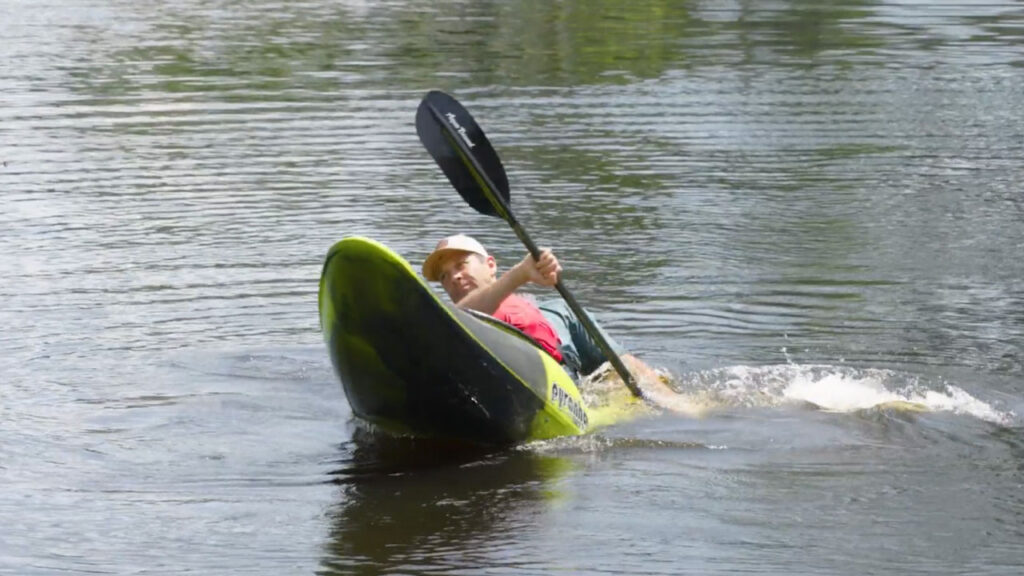 As you come around, be sure not to 'hit the wall' and flatten your kayak out.