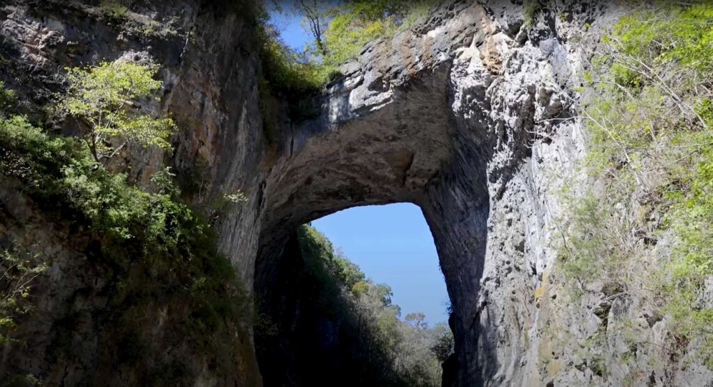 Guide to Hiking Shenandoah Valley - Natural Bridge State Park