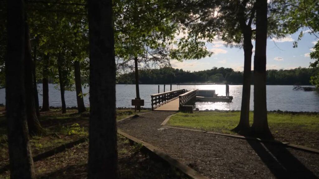 Fishing Guide to Smith Mountain Lake